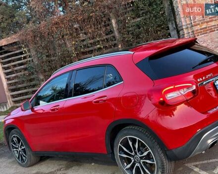 Красный Мерседес ГЛА-Класс, объемом двигателя 1.99 л и пробегом 155 тыс. км за 23200 $, фото 5 на Automoto.ua