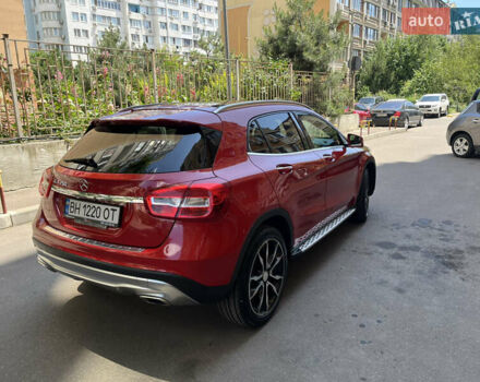 Красный Мерседес ГЛА-Класс, объемом двигателя 1.99 л и пробегом 111 тыс. км за 17800 $, фото 10 на Automoto.ua