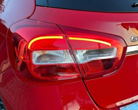 Красный Мерседес ГЛА-Класс, объемом двигателя 1.99 л и пробегом 155 тыс. км за 23200 $, фото 11 на Automoto.ua