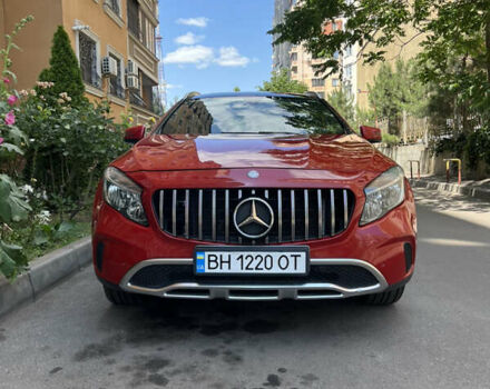 Красный Мерседес ГЛА-Класс, объемом двигателя 1.99 л и пробегом 111 тыс. км за 17800 $, фото 3 на Automoto.ua