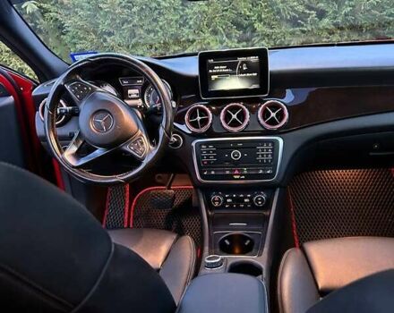 Красный Мерседес ГЛА-Класс, объемом двигателя 1.99 л и пробегом 155 тыс. км за 23200 $, фото 13 на Automoto.ua