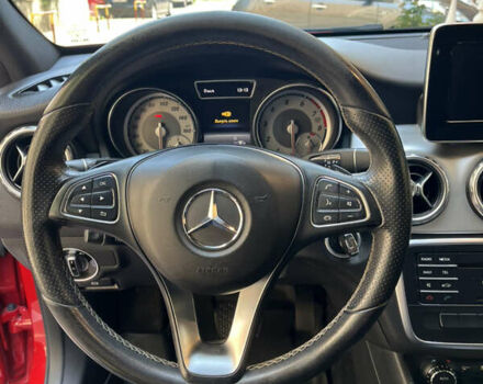 Красный Мерседес ГЛА-Класс, объемом двигателя 1.99 л и пробегом 111 тыс. км за 17800 $, фото 15 на Automoto.ua