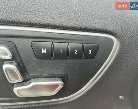 Красный Мерседес ГЛА-Класс, объемом двигателя 0 л и пробегом 133 тыс. км за 9200 $, фото 11 на Automoto.ua