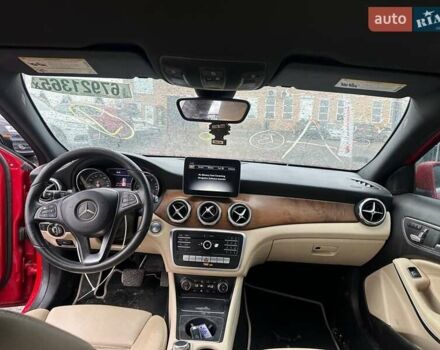 Красный Мерседес ГЛА-Класс, объемом двигателя 1.99 л и пробегом 215 тыс. км за 10900 $, фото 22 на Automoto.ua