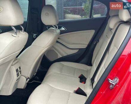 Красный Мерседес ГЛА-Класс, объемом двигателя 1.99 л и пробегом 215 тыс. км за 10900 $, фото 14 на Automoto.ua