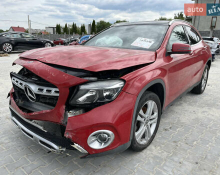 Красный Мерседес ГЛА-Класс, объемом двигателя 0 л и пробегом 133 тыс. км за 9200 $, фото 6 на Automoto.ua