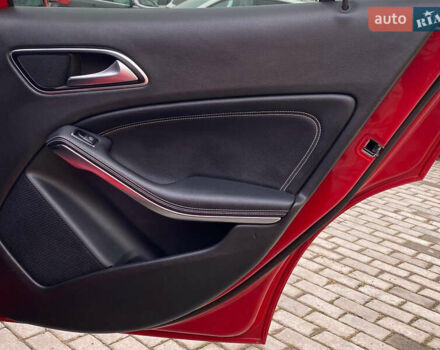 Красный Мерседес ГЛА-Класс, объемом двигателя 2 л и пробегом 139 тыс. км за 21500 $, фото 29 на Automoto.ua