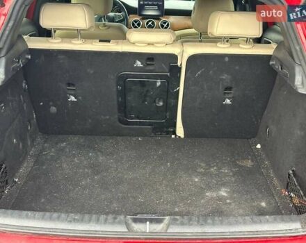 Красный Мерседес ГЛА-Класс, объемом двигателя 1.99 л и пробегом 215 тыс. км за 10900 $, фото 10 на Automoto.ua