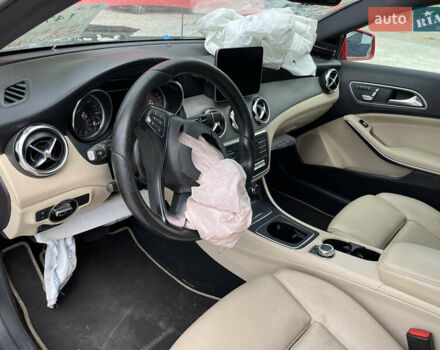 Красный Мерседес ГЛА-Класс, объемом двигателя 0 л и пробегом 133 тыс. км за 9200 $, фото 10 на Automoto.ua