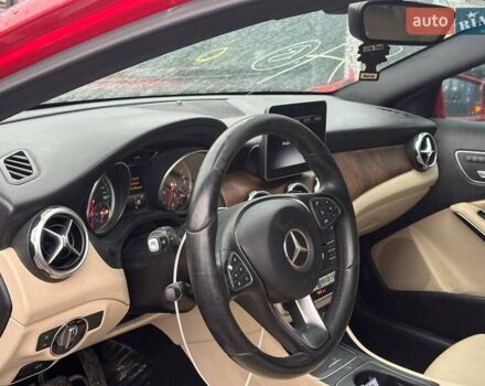 Красный Мерседес ГЛА-Класс, объемом двигателя 1.99 л и пробегом 215 тыс. км за 10900 $, фото 13 на Automoto.ua