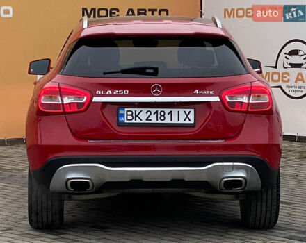 Красный Мерседес ГЛА-Класс, объемом двигателя 2 л и пробегом 139 тыс. км за 21500 $, фото 8 на Automoto.ua