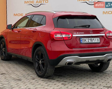 Красный Мерседес ГЛА-Класс, объемом двигателя 2 л и пробегом 139 тыс. км за 21500 $, фото 9 на Automoto.ua