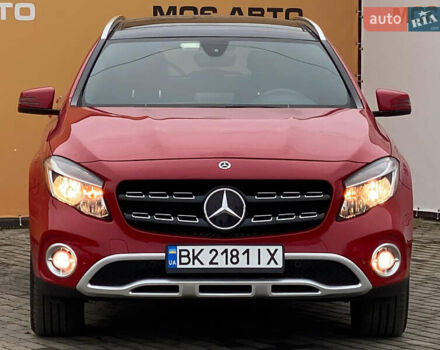 Красный Мерседес ГЛА-Класс, объемом двигателя 2 л и пробегом 139 тыс. км за 19999 $, фото 7 на Automoto.ua
