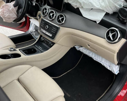 Красный Мерседес ГЛА-Класс, объемом двигателя 0 л и пробегом 133 тыс. км за 9200 $, фото 7 на Automoto.ua