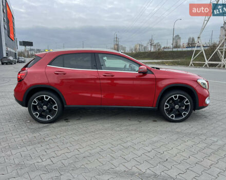 Красный Мерседес ГЛА-Класс, объемом двигателя 1.99 л и пробегом 29 тыс. км за 18999 $, фото 4 на Automoto.ua