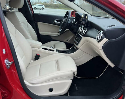 Красный Мерседес ГЛА-Класс, объемом двигателя 1.99 л и пробегом 29 тыс. км за 18999 $, фото 25 на Automoto.ua