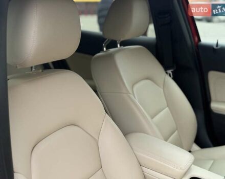 Червоний Мерседес ГЛА-Клас, об'ємом двигуна 1.99 л та пробігом 30 тис. км за 19950 $, фото 20 на Automoto.ua