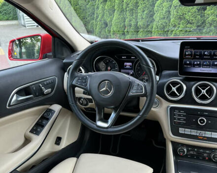 Красный Мерседес ГЛА-Класс, объемом двигателя 1.99 л и пробегом 29 тыс. км за 19999 $, фото 35 на Automoto.ua