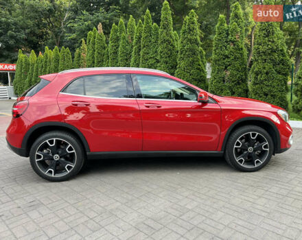 Красный Мерседес ГЛА-Класс, объемом двигателя 1.99 л и пробегом 29 тыс. км за 19999 $, фото 2 на Automoto.ua