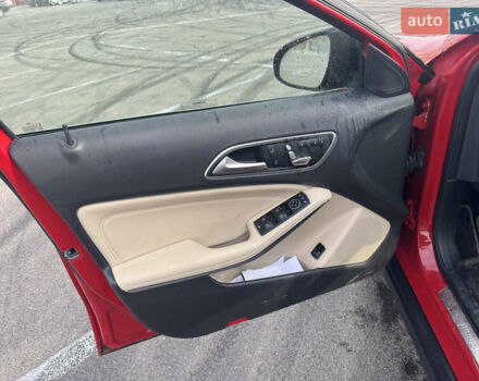 Красный Мерседес ГЛА-Класс, объемом двигателя 1.99 л и пробегом 60 тыс. км за 11300 $, фото 8 на Automoto.ua
