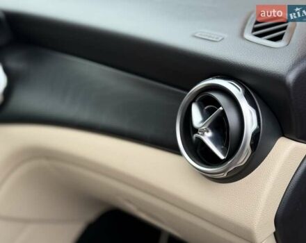 Червоний Мерседес ГЛА-Клас, об'ємом двигуна 1.99 л та пробігом 30 тис. км за 19950 $, фото 21 на Automoto.ua