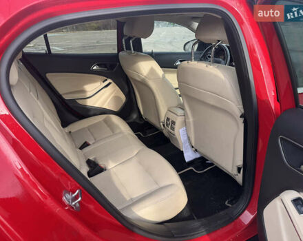 Красный Мерседес ГЛА-Класс, объемом двигателя 1.99 л и пробегом 60 тыс. км за 11300 $, фото 6 на Automoto.ua