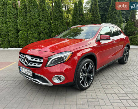 Красный Мерседес ГЛА-Класс, объемом двигателя 1.99 л и пробегом 29 тыс. км за 19999 $, фото 3 на Automoto.ua