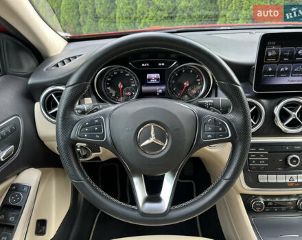 Красный Мерседес ГЛА-Класс, объемом двигателя 1.99 л и пробегом 29 тыс. км за 19999 $, фото 36 на Automoto.ua