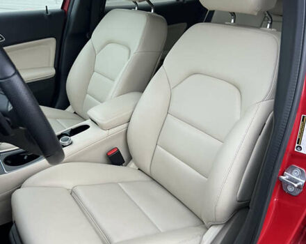 Красный Мерседес ГЛА-Класс, объемом двигателя 1.99 л и пробегом 29 тыс. км за 18999 $, фото 19 на Automoto.ua