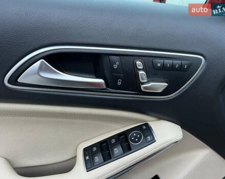 Красный Мерседес ГЛА-Класс, объемом двигателя 1.99 л и пробегом 29 тыс. км за 18999 $, фото 17 на Automoto.ua