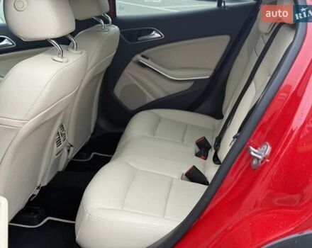 Червоний Мерседес ГЛА-Клас, об'ємом двигуна 1.99 л та пробігом 30 тис. км за 19950 $, фото 14 на Automoto.ua