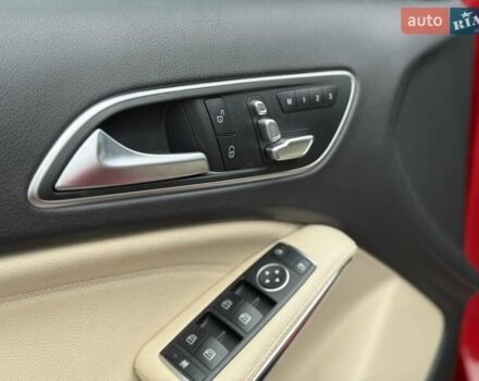 Червоний Мерседес ГЛА-Клас, об'ємом двигуна 1.99 л та пробігом 30 тис. км за 19950 $, фото 11 на Automoto.ua