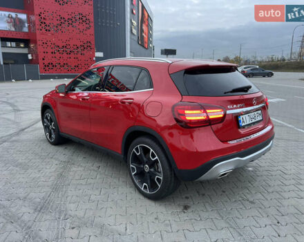 Красный Мерседес ГЛА-Класс, объемом двигателя 1.99 л и пробегом 29 тыс. км за 18999 $, фото 2 на Automoto.ua