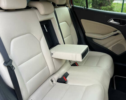 Красный Мерседес ГЛА-Класс, объемом двигателя 1.99 л и пробегом 29 тыс. км за 19999 $, фото 42 на Automoto.ua