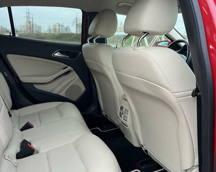 Красный Мерседес ГЛА-Класс, объемом двигателя 1.99 л и пробегом 29 тыс. км за 18999 $, фото 38 на Automoto.ua