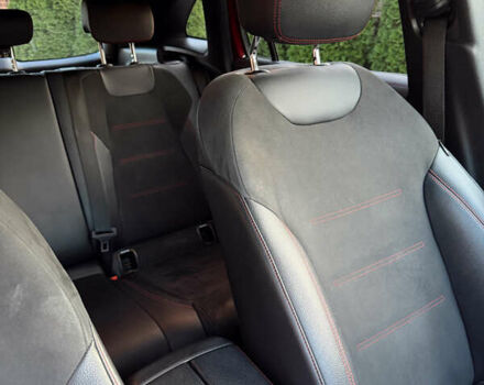 Мерседес ГЛА-Класс 2020 в Черновцах на Automoto.ua Красный Мерседес ГЛА-Класс, объемом двигателя 2 л и пробегом 127 тыс. км за 29000 $, фото 15 на Automoto.ua