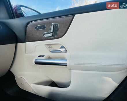 Червоний Мерседес ГЛА-Клас, об'ємом двигуна 1.99 л та пробігом 87 тис. км за 30000 $, фото 20 на Automoto.ua