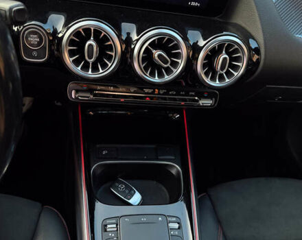 Мерседес ГЛА-Класс 2020 в Черновцах на Automoto.ua Красный Мерседес ГЛА-Класс, объемом двигателя 2 л и пробегом 127 тыс. км за 29000 $, фото 19 на Automoto.ua