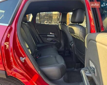 Красный Мерседес ГЛА-Класс, объемом двигателя 2 л и пробегом 72 тыс. км за 29000 $, фото 24 на Automoto.ua