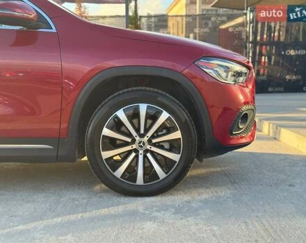 Красный Мерседес ГЛА-Класс, объемом двигателя 2 л и пробегом 72 тыс. км за 29000 $, фото 9 на Automoto.ua
