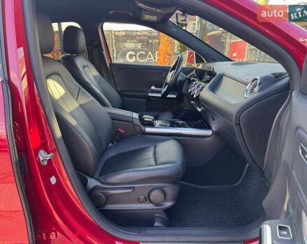 Красный Мерседес ГЛА-Класс, объемом двигателя 2 л и пробегом 72 тыс. км за 29000 $, фото 23 на Automoto.ua