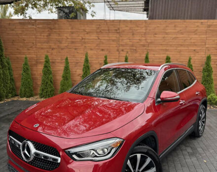 Красный Мерседес ГЛА-Класс, объемом двигателя 2 л и пробегом 70 тыс. км за 28500 $, фото 5 на Automoto.ua
