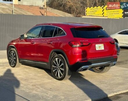 Красный Мерседес ГЛА-Класс, объемом двигателя 2 л и пробегом 72 тыс. км за 29000 $, фото 5 на Automoto.ua
