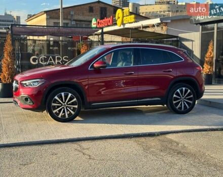 Красный Мерседес ГЛА-Класс, объемом двигателя 2 л и пробегом 72 тыс. км за 29000 $, фото 6 на Automoto.ua