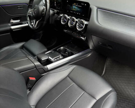 Красный Мерседес ГЛА-Класс, объемом двигателя 2 л и пробегом 70 тыс. км за 28500 $, фото 18 на Automoto.ua