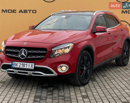 Красный Мерседес ГЛА-Класс, объемом двигателя 1.99 л и пробегом 139 тыс. км за 19999 $, фото 1 на Automoto.ua