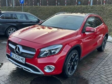 Червоний Мерседес ГЛА-Клас, об'ємом двигуна 1.99 л та пробігом 64 тис. км за 17000 $, фото 1 на Automoto.ua