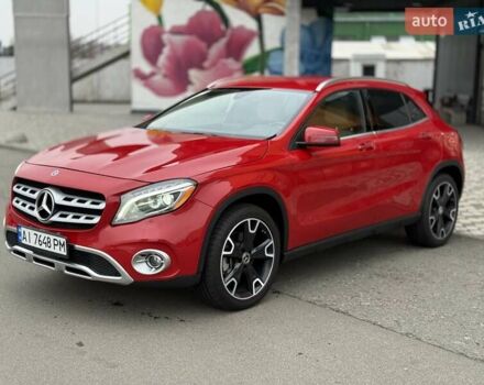 Красный Мерседес ГЛА-Класс, объемом двигателя 1.99 л и пробегом 30 тыс. км за 19950 $, фото 1 на Automoto.ua