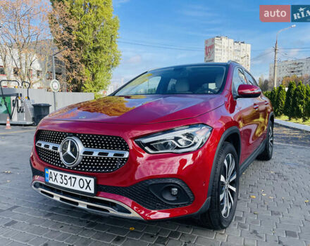 Красный Мерседес ГЛА-Класс, объемом двигателя 1.99 л и пробегом 87 тыс. км за 30000 $, фото 1 на Automoto.ua