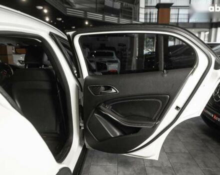 Мерседес ГЛА-Клас, об'ємом двигуна 2.1 л та пробігом 123 тис. км за 21900 $, фото 26 на Automoto.ua